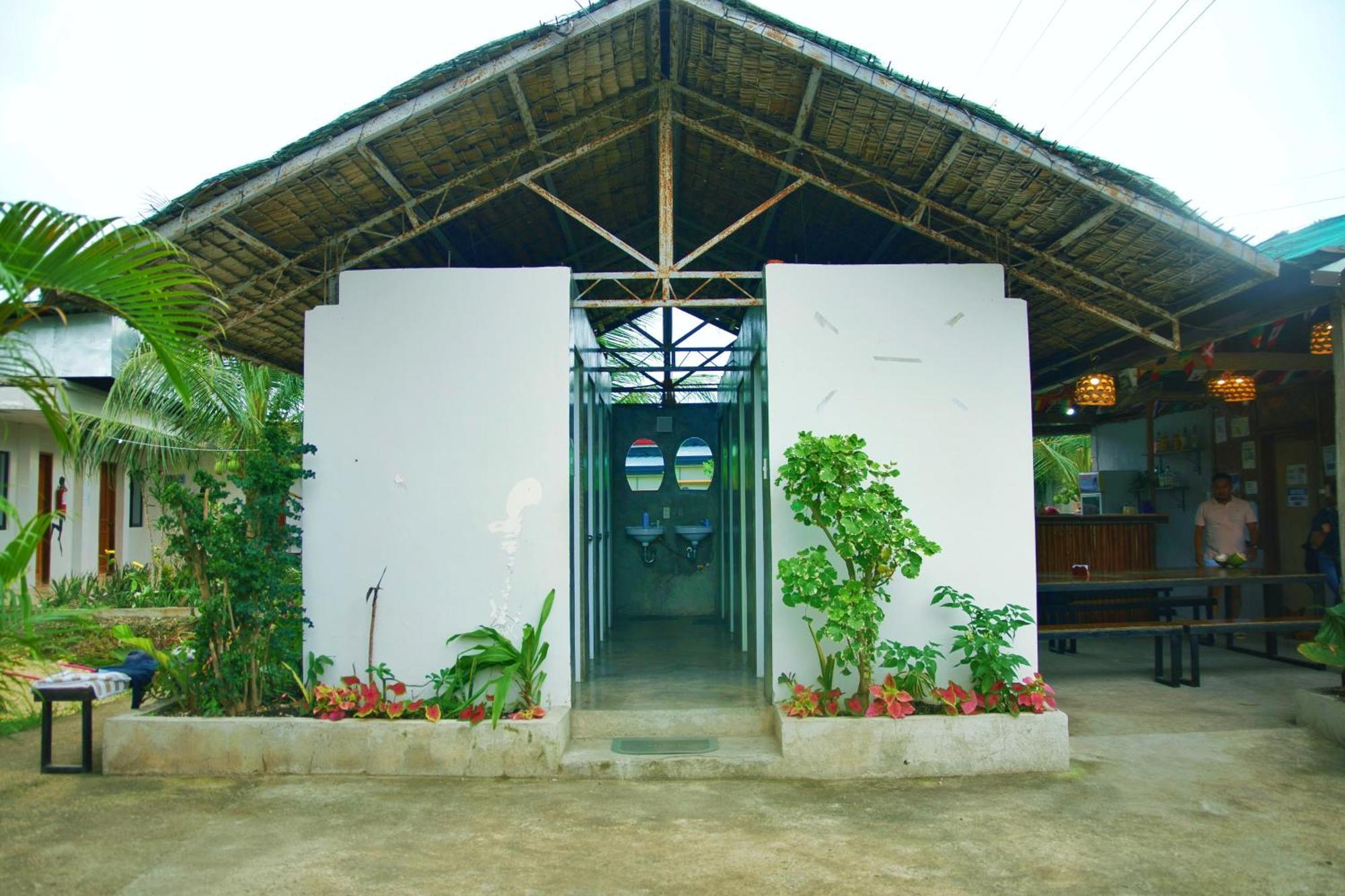 Ananas Guesthouse موالبوال المظهر الخارجي الصورة
